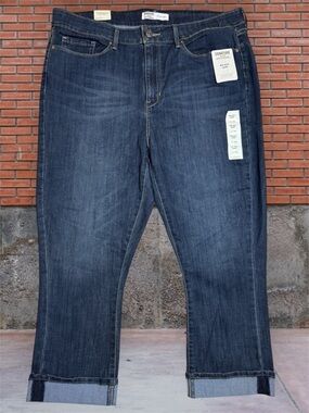 NWT Levi's Indigo Cropped Cuffed Women's Jeans Capris sz 16 W 33”